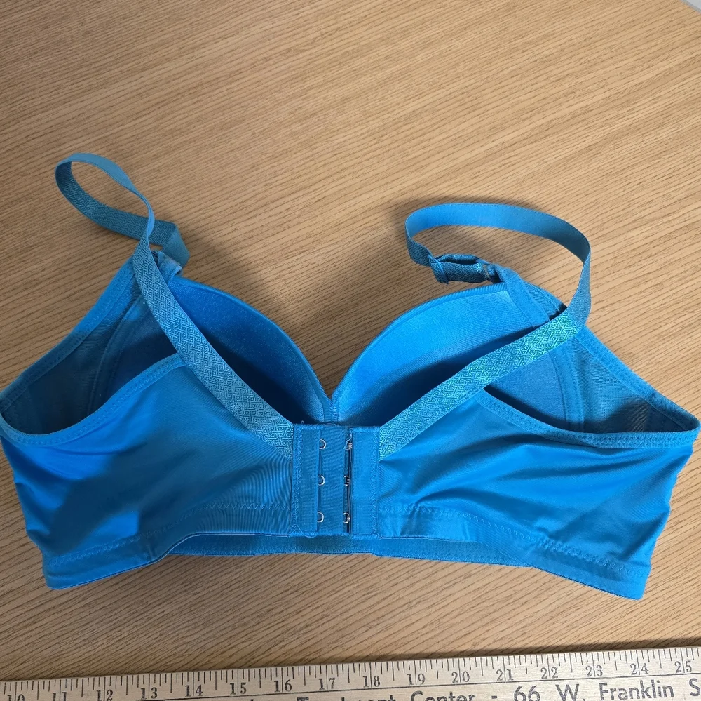 Womens size 40B Emerald green padded wireless bra. NWOT - Picture 3 of 7
